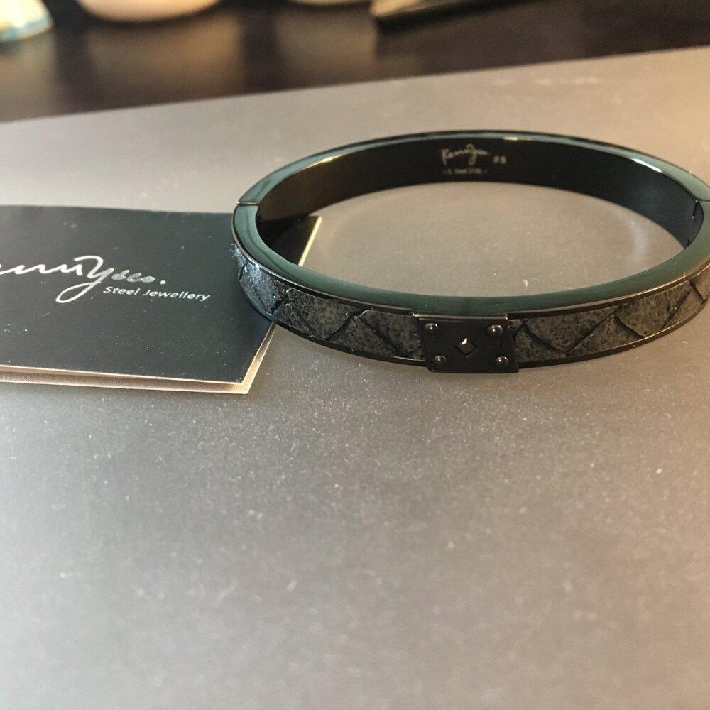 stainless steel bangle